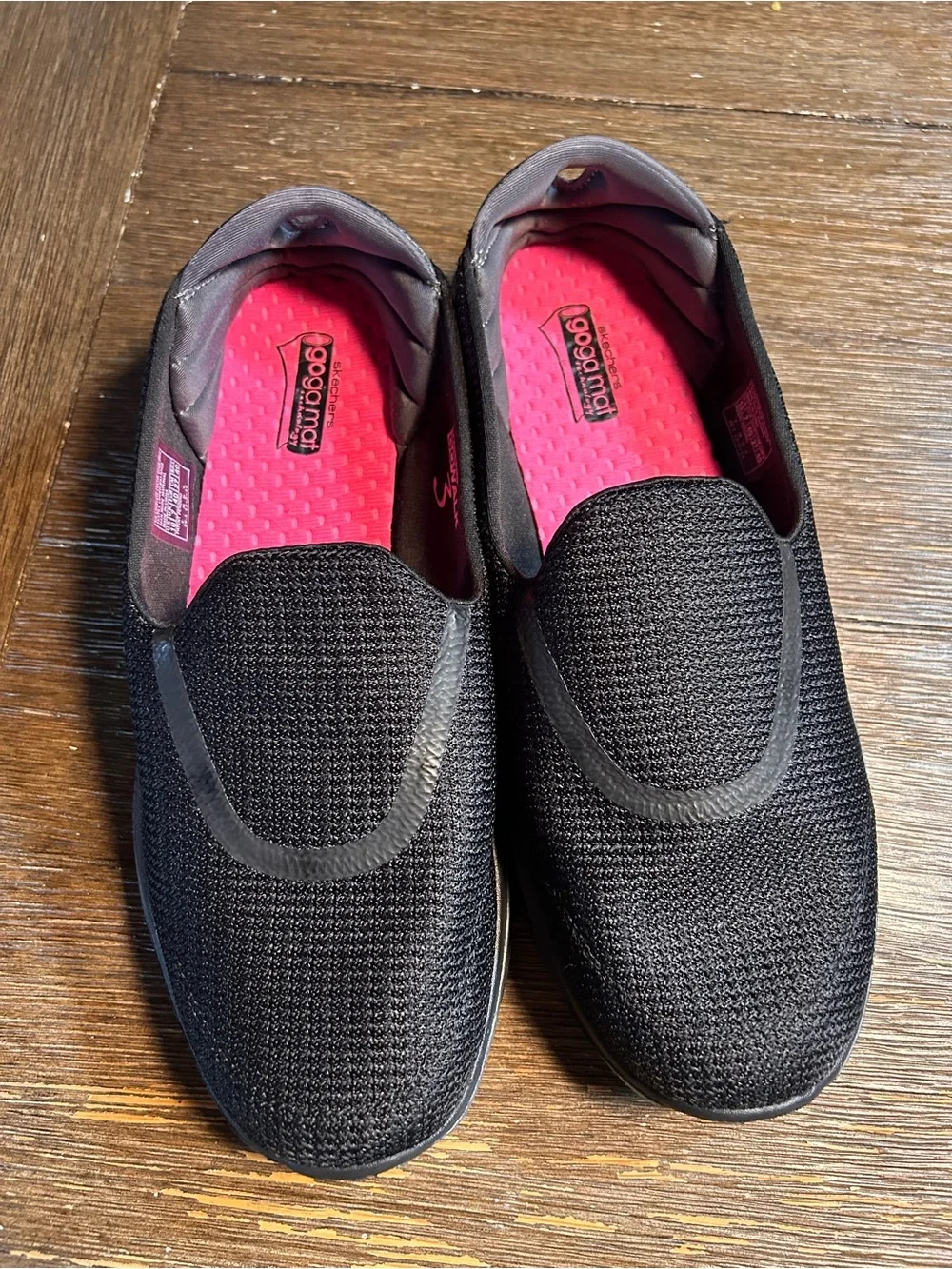 Skechers go walk 3 size 10